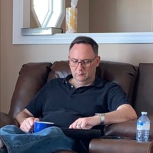 Meet your Posher, Linda